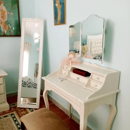 - Centro Tra Stazione Ed Aeroporto - La Teresina Apartment Naples