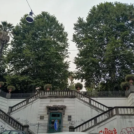 - Centro Tra Stazione Ed Aeroporto - La Teresina Apartment Naples