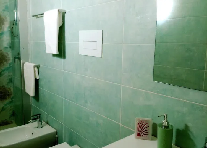 Appartamento-casa Vacanze La Teresina Centralissima Tra Stazione E Aeroporto Lejlighed *